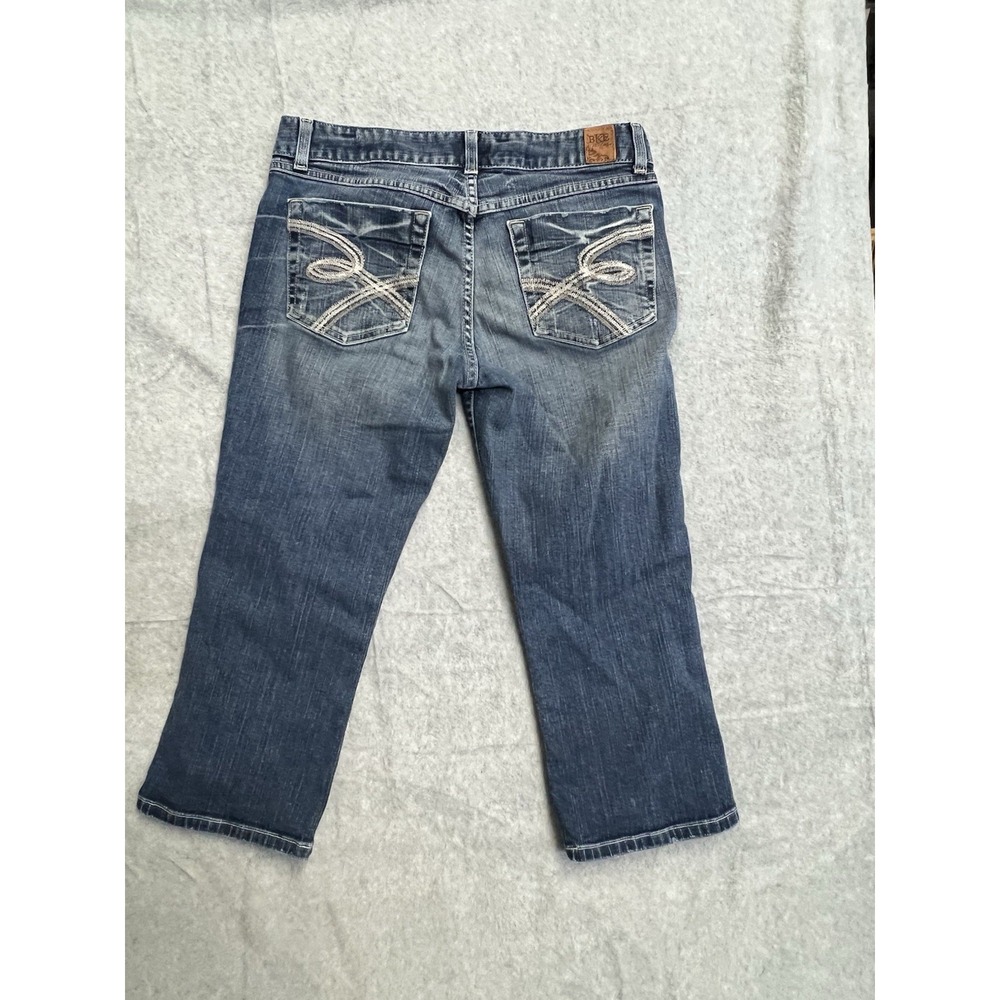 BKE Denim Womens Capri Jeans Size 30 Medium Wash Embroidered BKL1335 Stretch - Picture 3 of 6